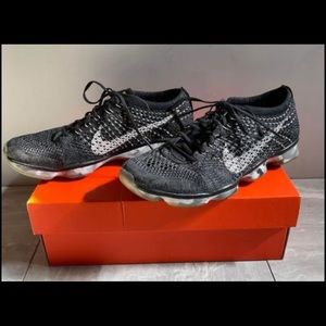 Women’s Nike Flyknit Zoom Agility Size 7